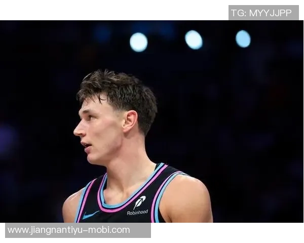 阿德巴约称赞拉松场上表现出色他的选择总是最合理的